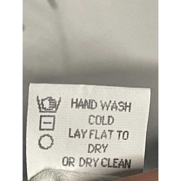 K.D. Spring White 3/4 Sleeve Top  Abstract Black Geometric Design V-Neck  Large - Picture 10 of 16